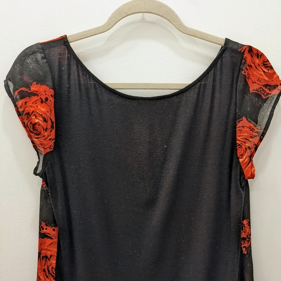 Dynamite Black and Red Rose Chiffon Blouse - M - Picture 2 of 5